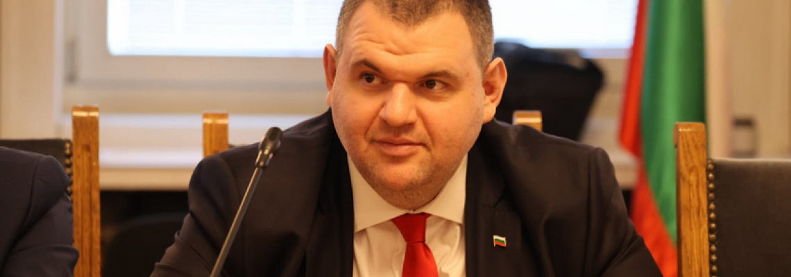 Кой ще поеме председателството след Пеевски?