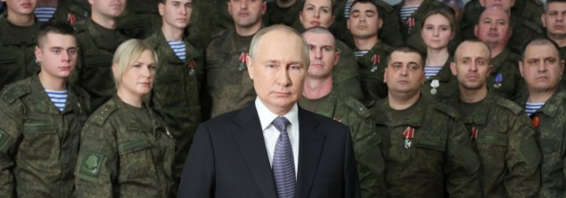 Русия печели терен, Украйна изоставя ключова позиция