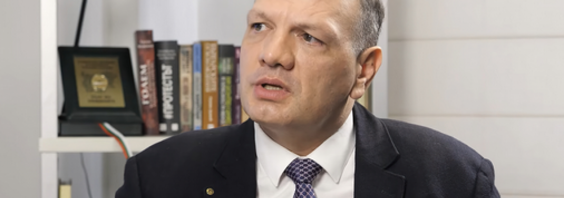 Адвокат Петър Славов: Как следващото НС може да се занимае с проблемите на политизирането на ВСС